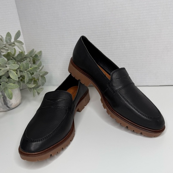 Lucky Brand Women's Tomber Lug Sole Black Leather Loafers Size 8M Minimalist - Picture 2 of 16